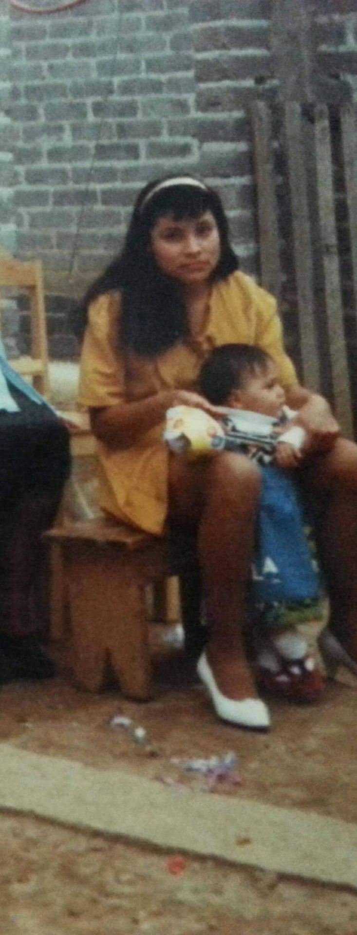 A young Liz with her mother